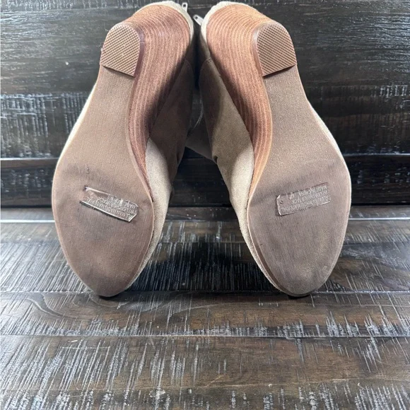 Report Taupe Wedge Ankle Boots - Picture 7 of 8